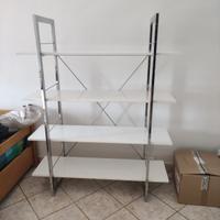 Libreria a vista moderna