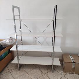 Libreria a vista moderna