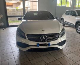 MERCEDES-BENZ A 200 d Automatic Premium Pacchett