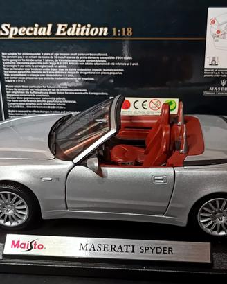Maserati Spyder scala 1:18