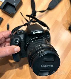 Fotocamera CANON EOS 1300d Reflex nuova con borsa