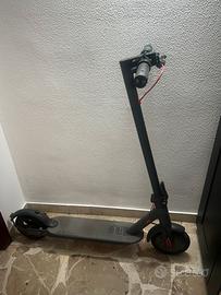 Monopattino elettrico aovopro