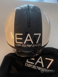 Casco emporio Armani
