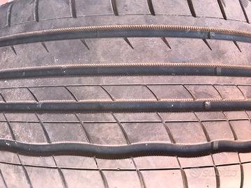 Pneumatici Momo misura 235/45ZR18-98Y