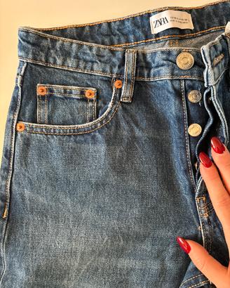Jeans come nuovi Zara
