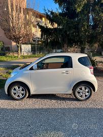 Toyota IQ 1000 manuale