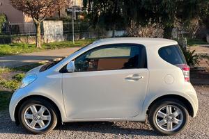 Toyota IQ 1000 manuale