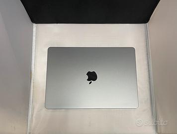 MacBook Air 13 M3 8Gb 256Gb Solo 155 cicli