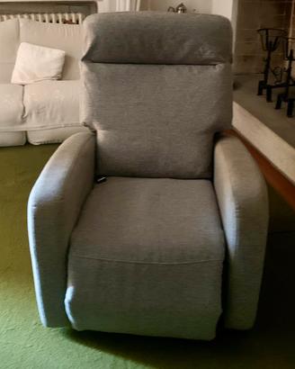 Poltrona reclinabile elettrica