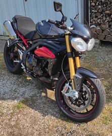 naked Triumph Speed triple 1050R ABS