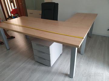 Scrivania ufficio direzionale spessore ben 3.5 cm 