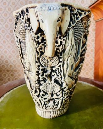 Vaso decorativo vintage in stile orientale