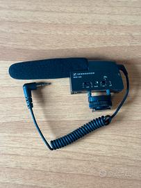 Sennheiser shotgun MKE 400 + antivento (gatto)