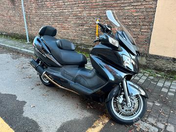 Suzuki Burgman 650 executive 2007 33.000km