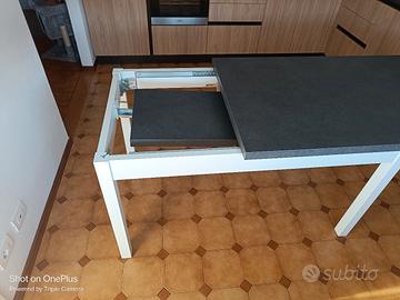 Tavolo da cucina allungabile 