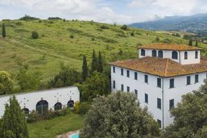 Complesso immobiliare situato nel comune di Terran