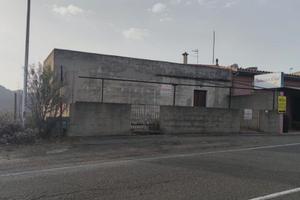 Terreno edificabile,locale e casa Solanas(ca)