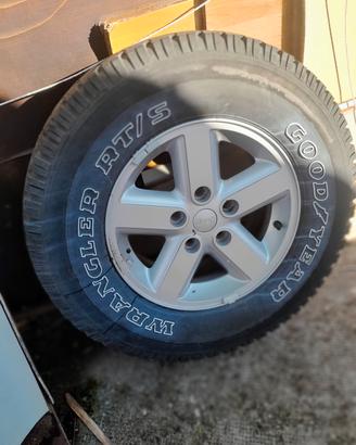 4 cerchi  per jeep wrangler 