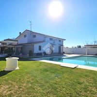 VILLA SINGOLA A LATINA