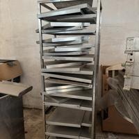 Rastrelliera in acciaio con placche in alluminio