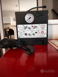 Compressore pneumatici auto 