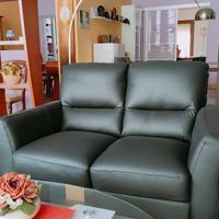 DIVANO PELLE NERA NUOVO