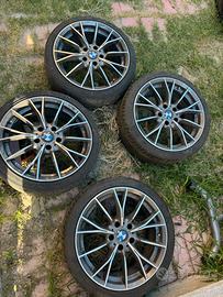 Set 4 cerchi in lega BMW con pneumatici