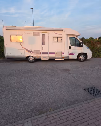 CAMPER MC LOUIS TANDY 663 USATO