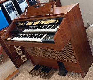 Organo Farfisa anni '70