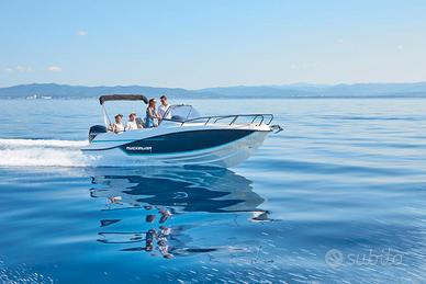Quicksilver 675 Sundeck