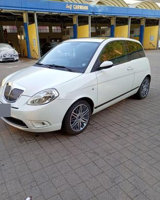 Lancia Y Momo Design 1.3 Multijet