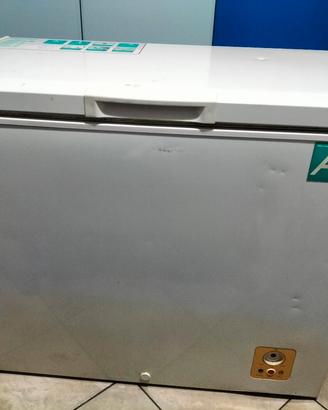 Congelatore a pozzetto marca Hisense