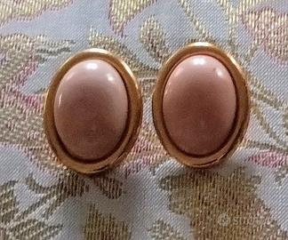 Orecchini a cabochon rosa con clip