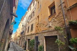 Indipendente via Turritana