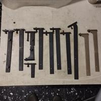 Ferramenta per libreria a parete