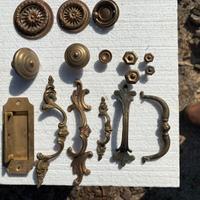 Maniglie e pomoli in ottone