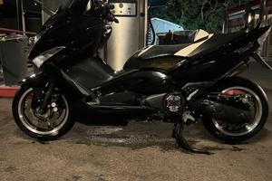 Yamaha Tmax White max