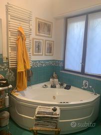 Jacuzzi idromassaggio