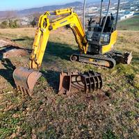 Escavatore yanmar + 3 Benne