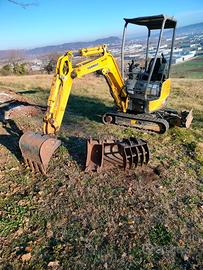 Escavatore yanmar + 3 Benne