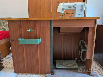 Macchina da cucire vintage