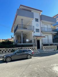 Casa indipendente a pochi metri dal mare