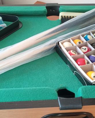 Biliardo da tavolo in legno