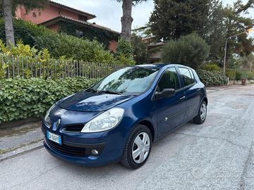 Renault Clio 1.2  16V Luxe 5p Anno 2005