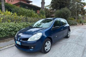 Renault Clio 1.2  16V Luxe 5p Anno 2005