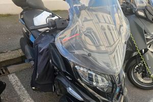 Piaggio MP3 400