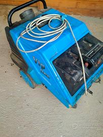 Pulivapor ad acqua calda 