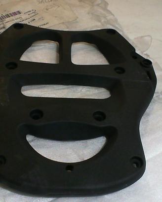 PIANALE PORTAPACCHI SCARABEO APRILIA AP8158927