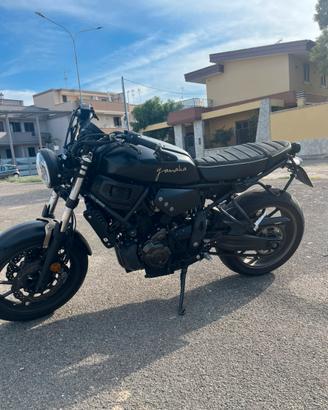 Xsr700 A2