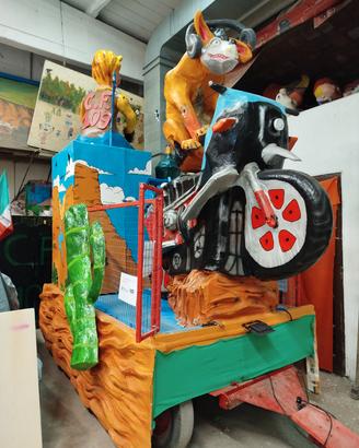 Carro di carnevale American Riders.